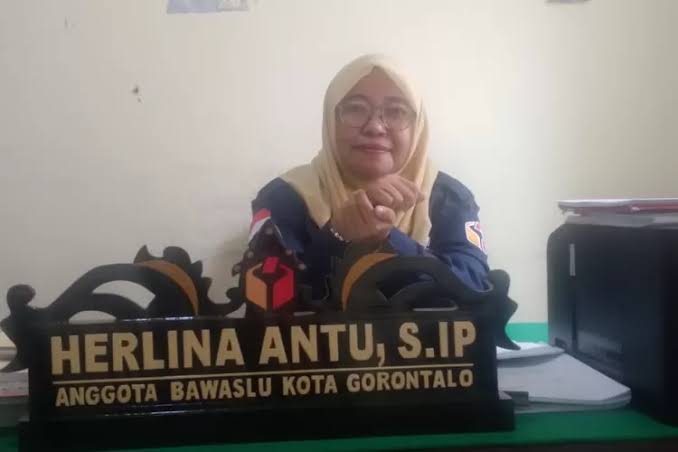 Herlina Antu, S.IP, Anggota Bawaslu Kota Gorontalo