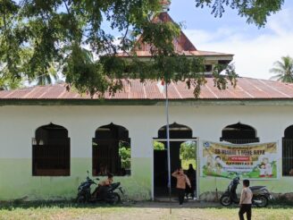 SDN 1 Bone Raya: Guru dan Siswa Terus Berjuang di Tengah Kondisi Sekolah yang Memprihatinkan”