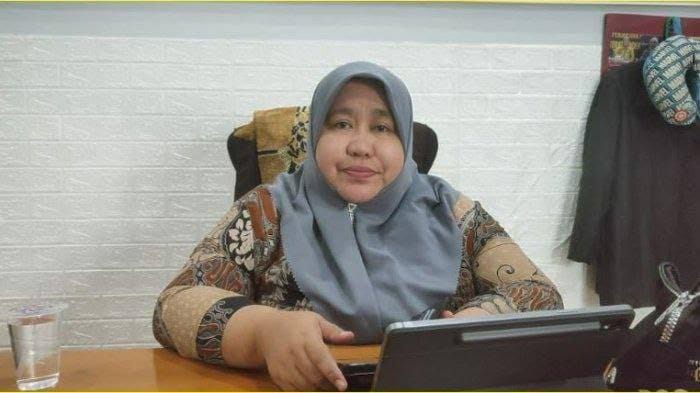 Ketua KPU Bone Bolango, Sutenty Lamuhu ( F. Ist)