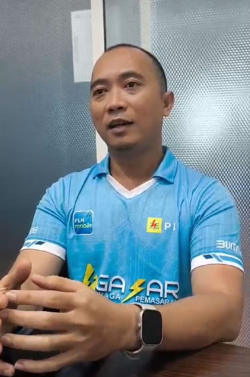 Asisten Manager Niaga dan Pemasaran PLN UP3 Gorontalo, Roman, (F. Fahri)