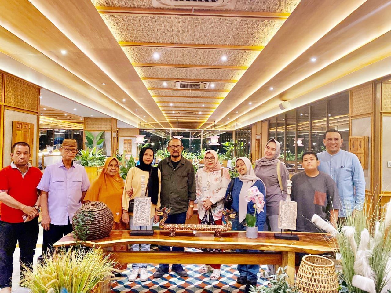 Ismet Mile pada kegiatan bersama Keluarga di Jakarta beberapa hari yang lalu ( F. Ist)