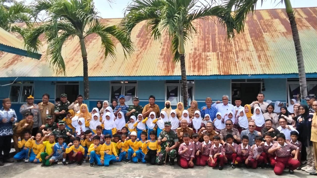 Pangdam XIII/Merdeka Mayjen TNI Suhardi Tinjau Program MBG di SDN 74 Gorontalo (F.Ist)