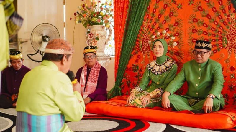 Proses Moloopu, Wakil Wali Kota Gorontalo, Indra Gobel, Senin 24/2/2025 ( F. Hms)