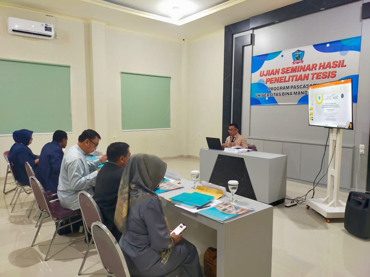 Program Pascasarjana (PPs) Universitas Bina Mandiri Gorontalo melaksanakan Ujian Seminar Hasil Tesis Perdana. Pelaksanaan Ujian Seminar Hasil pada Program Studi (Prodi) S2 Manajemen ( F. Hms)