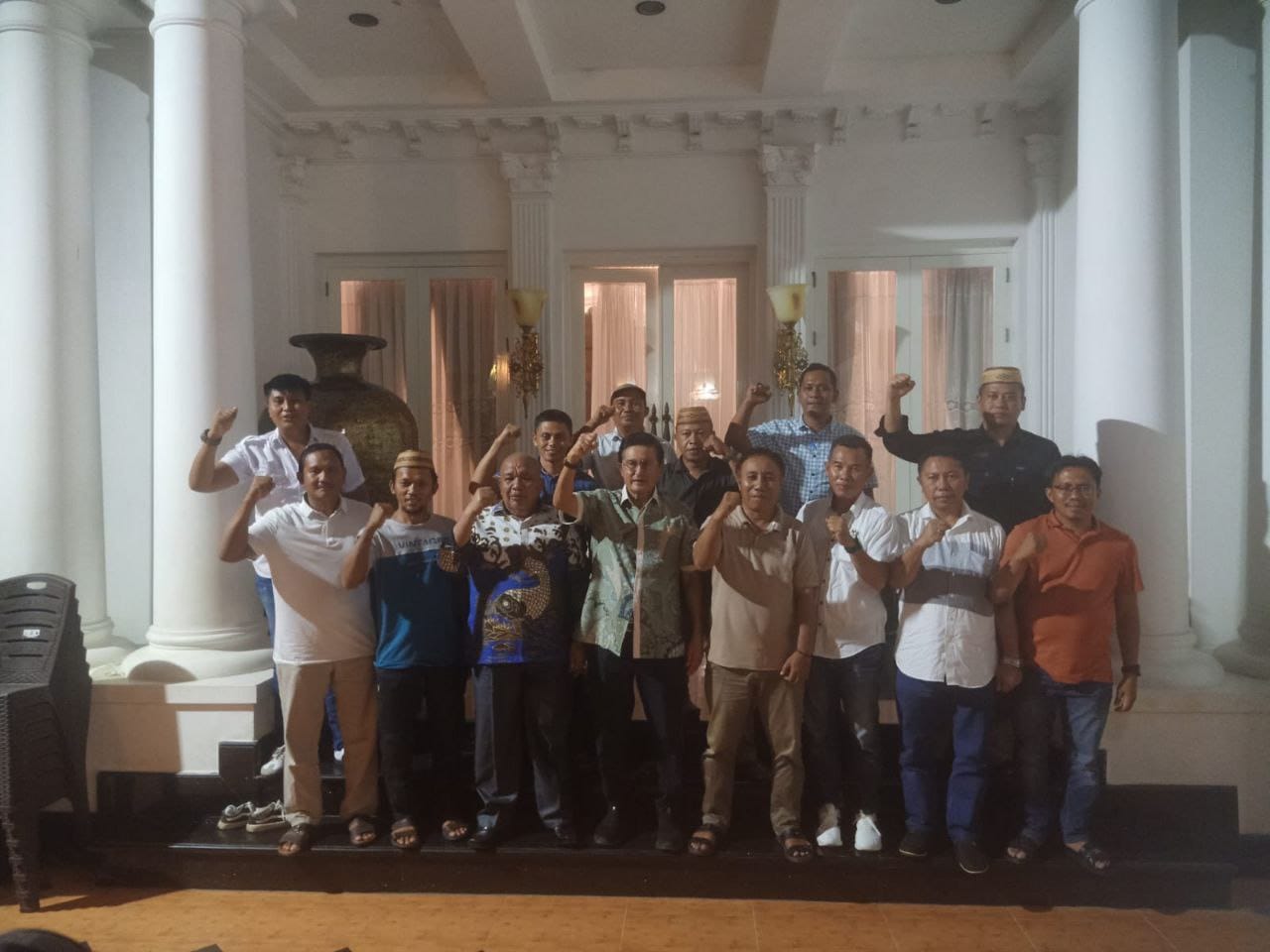 Himpunan Nelayan Seluruh Indonesia (HNSI) Provinsi Gorontalo serta Asosiasi Nelayan dan Pedagang Ikan (ANPG) Provinsi Gorontalo mendatangi kediaman Anggota DPD RI, Fadel Muhammad.( F. Ist)