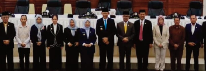 Dua Interupsi  di Rapat Paripurna Perdana Gubernur Gusnar Ismail