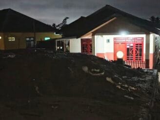 Warga Desa Tanah Putih  terdampak  Banjir Akibat Jebolnya Tanggul dan Dampak Galian C