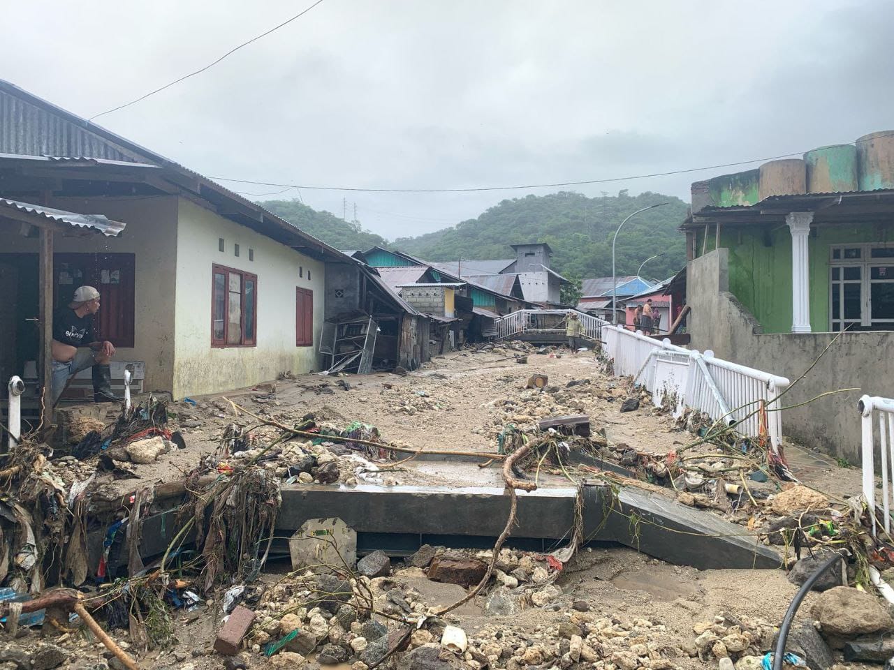 Rumah Warga kelurahan Talumolo yang terdampak banjir ( F. Bella)