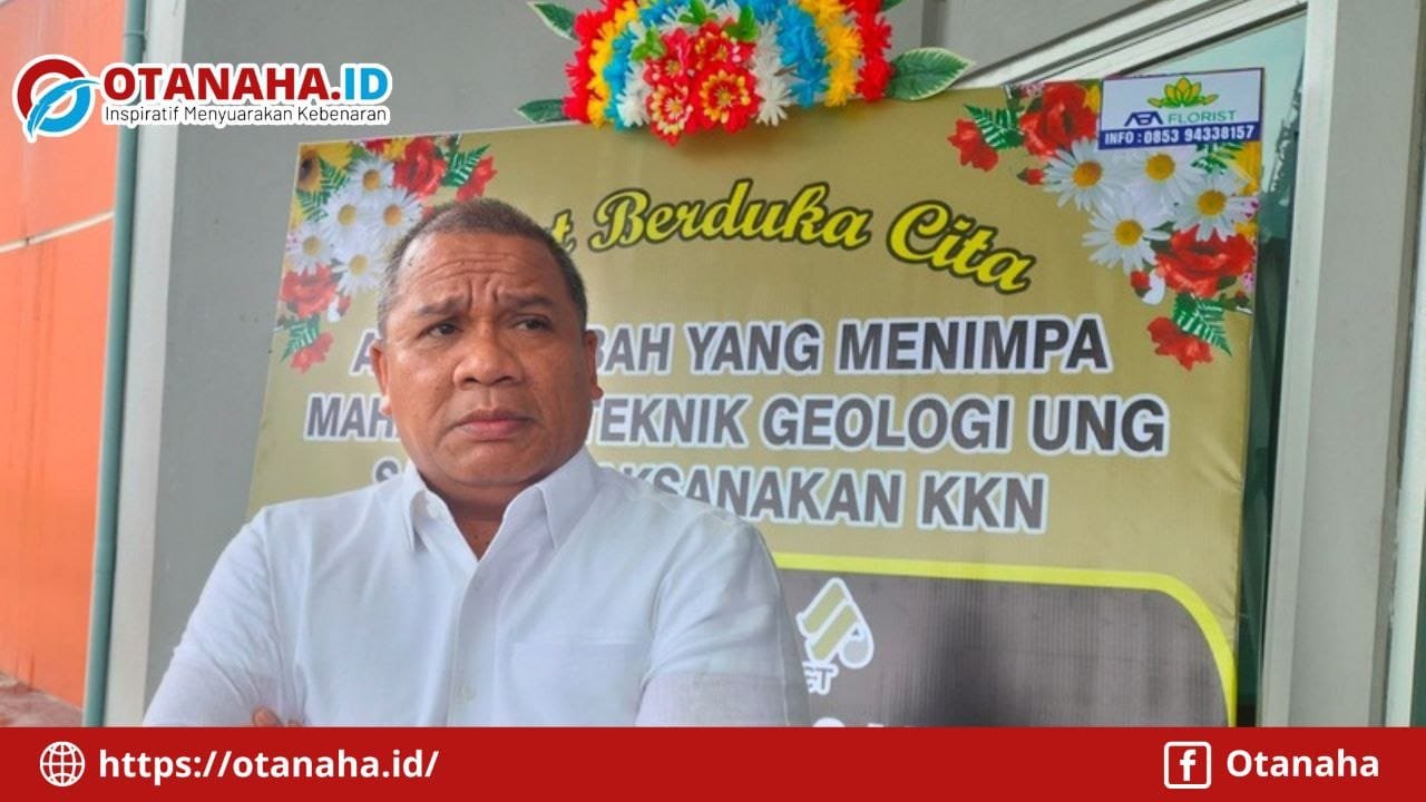 Rektor UNG, Prof. Dr. Eduart Wolok, M.Eng Saat Diwawancarai Awak Media, Rabu 16/4/2025 ( Foto: Fahri)