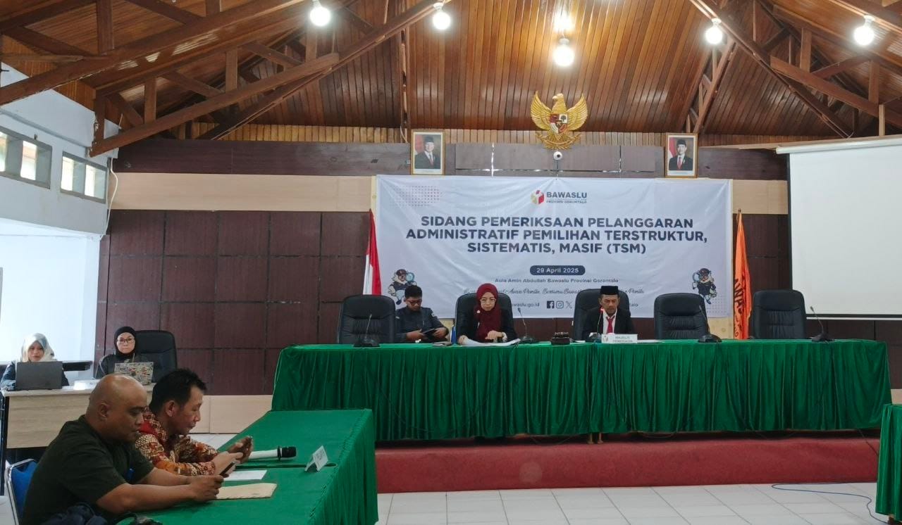 Bawaslu Provinsi Gorontalo menggelar sidang pemeriksaan dugaan pelanggaran administrasi Pemilihan Kepala Daerah (Pilkada) Kabupaten Gorontalo Utara ( 29/4/2025)