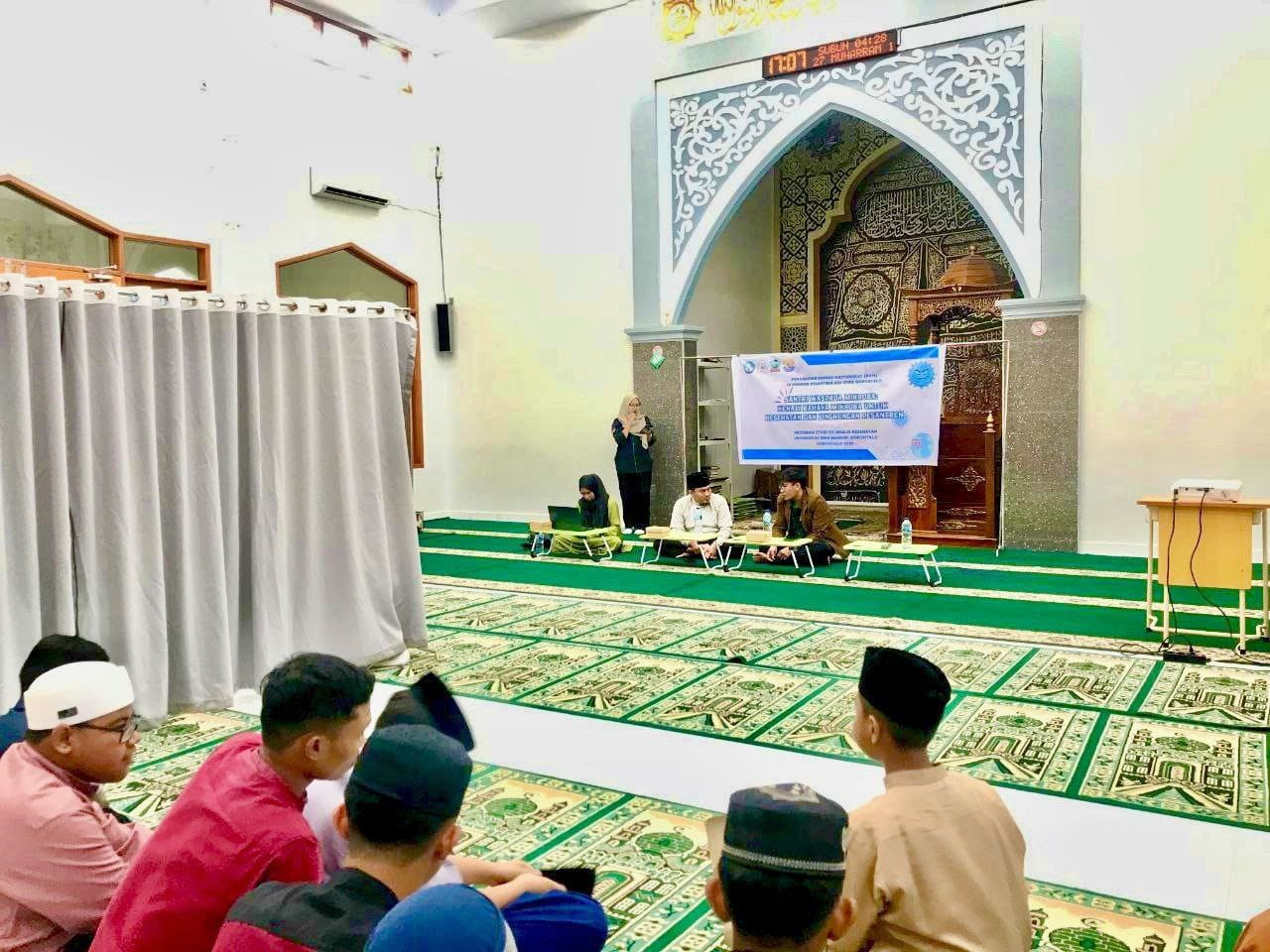 Mahasiswa Analis Kesehatan UBM Gelar Penyuluhan dan Pemeriksaan Gratis di Pesantren Asy-Syifa Bone Bolango ( Foto : Hms)