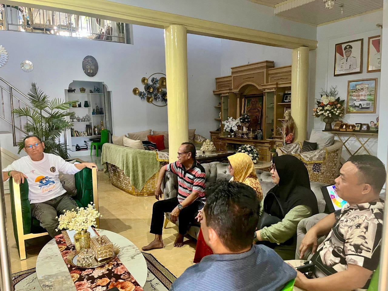 Direktur PPs UBM Gorontalo, Prof. Dr. Arifin Tahir, M.Si. Hadirkan Kuliah Umum bersama Bupati Gorontalo Utara ( Foto: Hms)