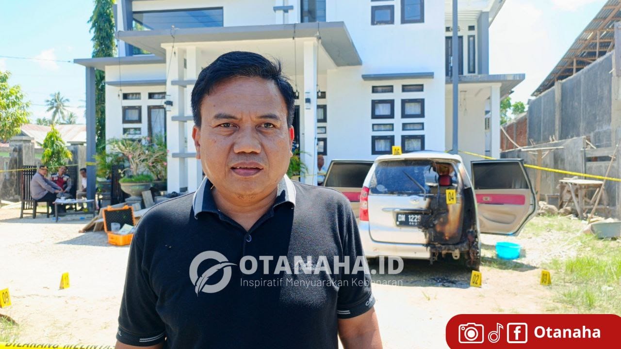 Anggota DPRD Kabupaten Gorontalo, Tony Harun, saat diwawancarai Awak media, 21/7 ( Foto: Hadi)