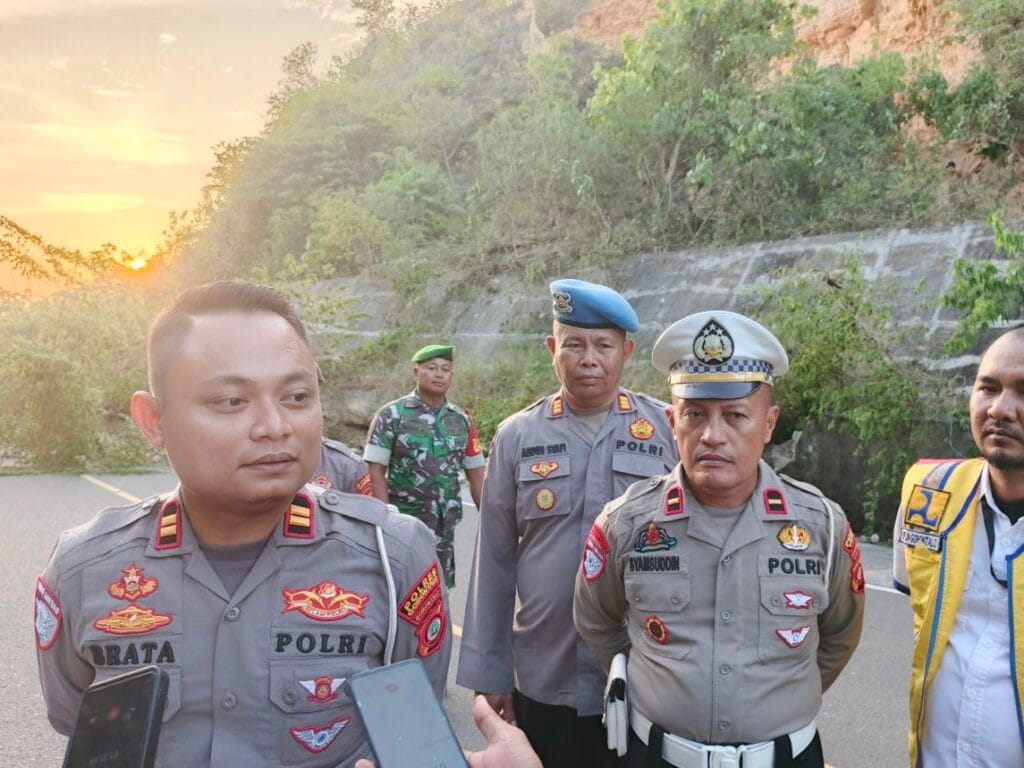 Kasat Lantas Polres Gorontalo, Iptu Brata Citra Sakti Purnomo.( Foto: Hadi)