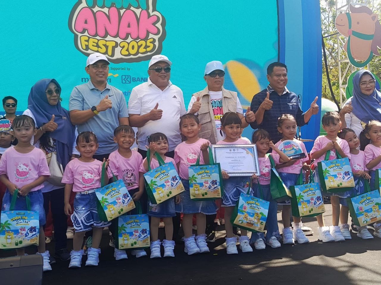 Puncak peringatan Hari Anak Nasional (HAN) 2025 tingkat Kabupaten Gorontalo di Taman Budaya Limboto, Minggu (3/8/2025). Foto : Hms