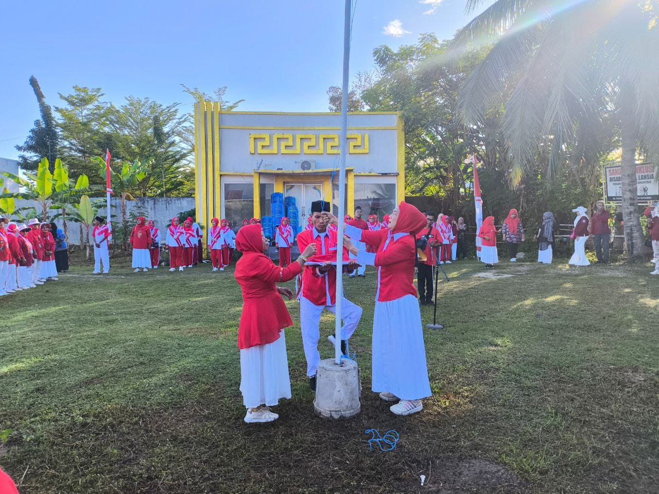 Upacara Upacara peringatan Hari Ulang Tahun (HUT) ke-80 Kemerdekaan Republik Indonesiadi Lapangan Kedai Tuli, Kecamatan Sipatana, Kota Gorontalo, Minggu (17/8/2025).