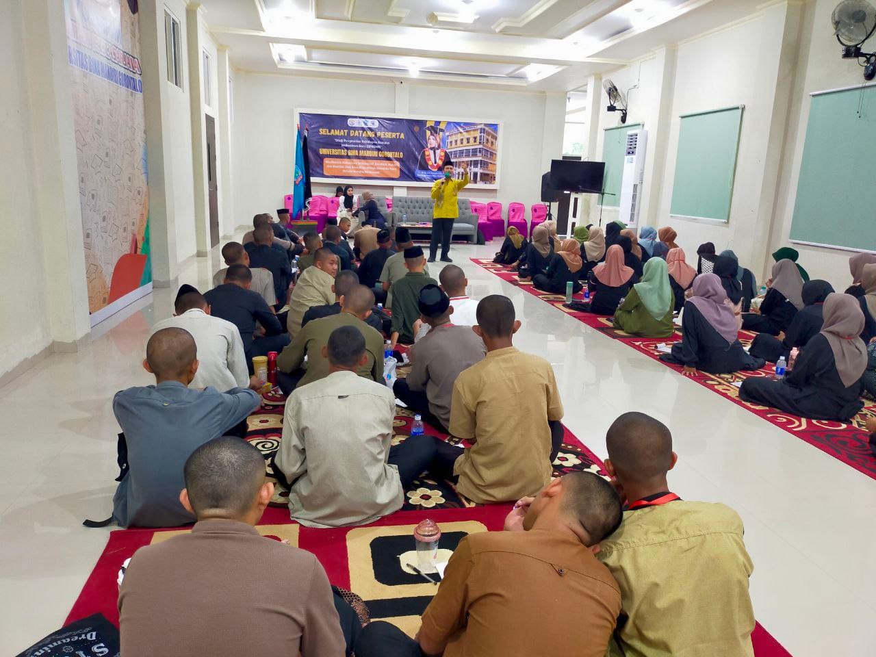 UBM Gorontalo menggelar kegiatan Pesantren Kilat bagi Mahasiswa Baru (PKKMB) tahun 2025.