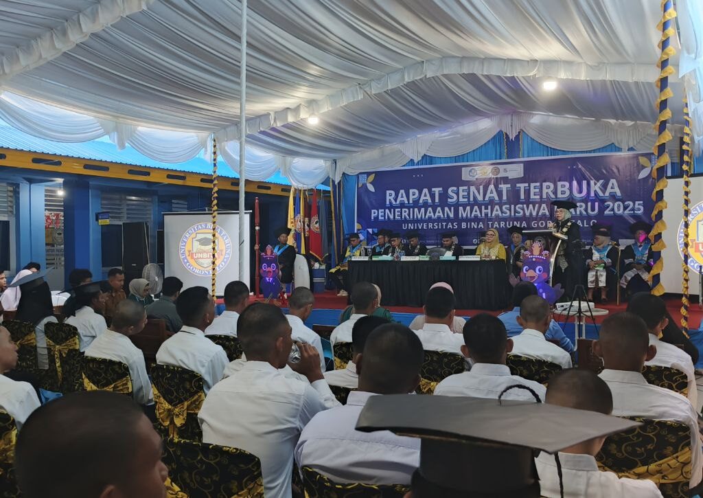 Rapat Senat Terbuka dalam rangka pengukuhan mahasiswa baru tahun akademik 2025, Selasa (2/9/2025) Foto: Hadi