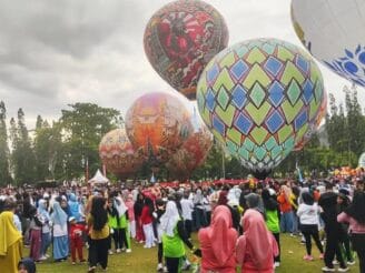 Festival Balon Udara Hiasi Langit Tilamuta, Warga Boalemo Harap Jadi Agenda Tahunan