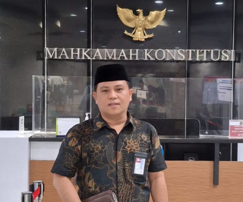 Ketua Lembaga Analisis dan Monitoring Produk Hukum (AMPUH) Provinsi Gorontalo, FanLy KatiLi, S.Pd., S.H., M.H