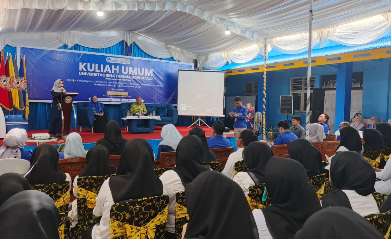 Rektor UNBITA Gorontalo, Dr. Ellys Rachman, S.Sos., M.Si., Saat Membuka Kuliah Umum Tahun Akademik 2025/2026