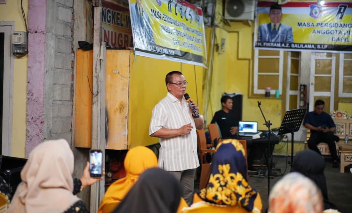 Anggota DPRD Provinsi Gorontalo dari Dapil Kota Gorontalo, Fikram A. Z. Salilama, pada reses di Kelurahan Tenda