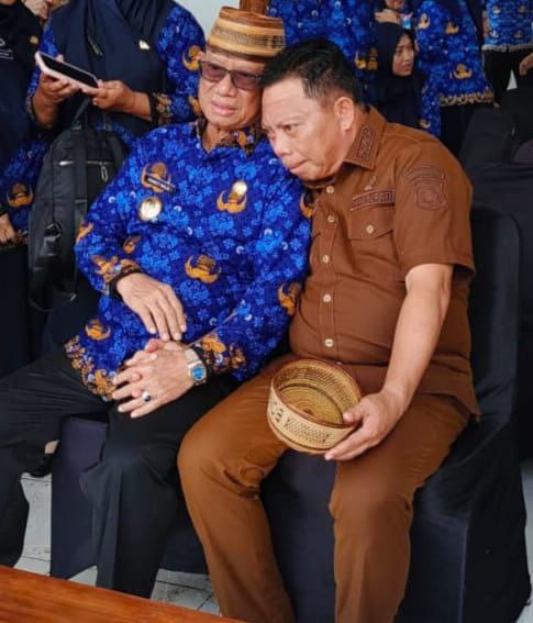 Memaknai Gestur Bupati dan Wabup Bone Bolango: Genggaman Tangan Ditengah Isu Ketegangan
‎