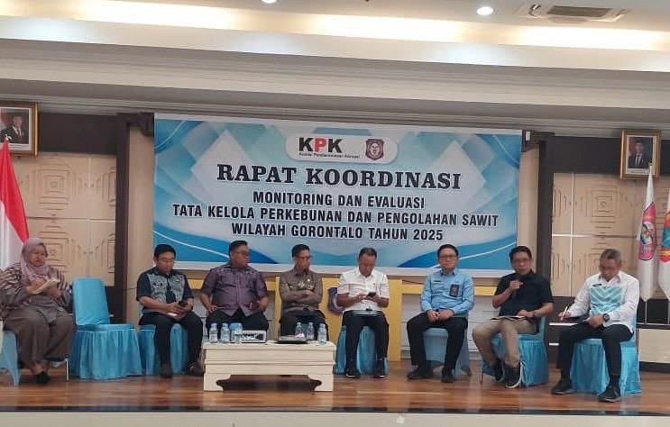 Rapat Koordinasi (Rakor) Monitoring dan Evaluasi KPK RI di Aula Rumah Dinas Gubernur Gorontalo.
