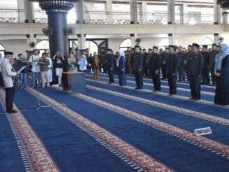 Pelantikan Pejabat di Masjid Agung: Pemkab Gorontalo Teguhkan Integritas dan Spirit Pelayanan ASN‎
