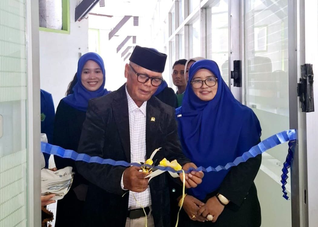 UNISAN Sidrap meresmikan Laboratorium Komputer Manajemen