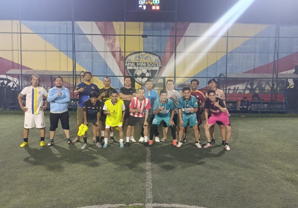 Foto Bersama Usai Derby, UMGO FC Dan Jurnalis Gorontalo FC,