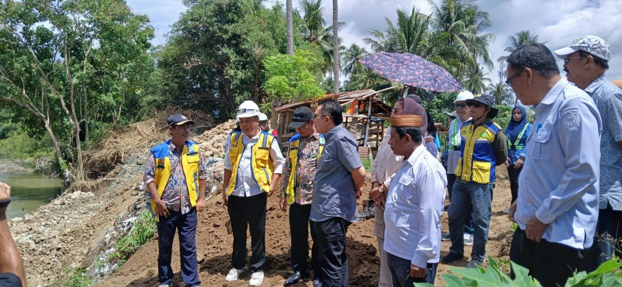 Komisi III DPRD Kota Gorontalo Tinjau Progres Pengendalian Banjir di Kelurahan Tuladenggi Rabu 12/10/2025