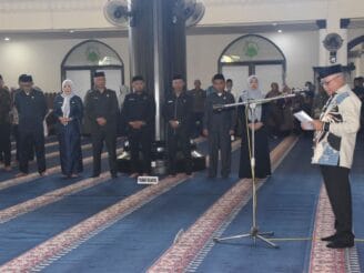 Pelantikan Bernuansa Religius, Risman Tersentuh Makna Kain Kafan Dan  Amanah Jabatan