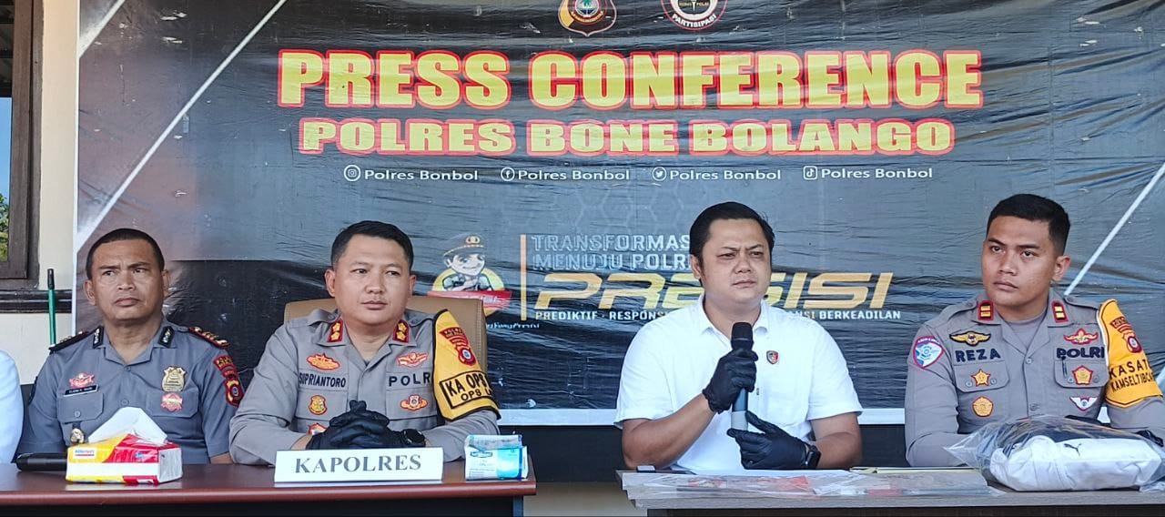 Kasat Reskrim Polres Bone Bolango, AKP Yudhi Prastyo Pada Press conference, Rabu, 31/12/2025