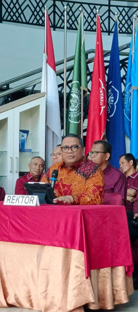 Rektor Universitas Negeri Gorontalo, Prof. Dr. Ir. Eduart Wolok, ST., MT., IPU., ASEAN.Eng.,