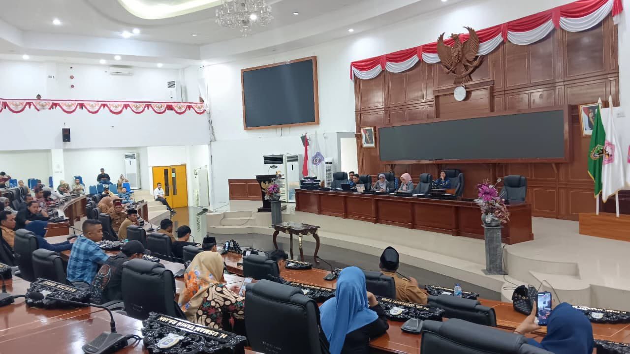 Komisi I DPRD Provinsi Gorontalo, Menerima Masa Aksi dari kepala desa dan perangkat desa se-Provinsi Gorontalo