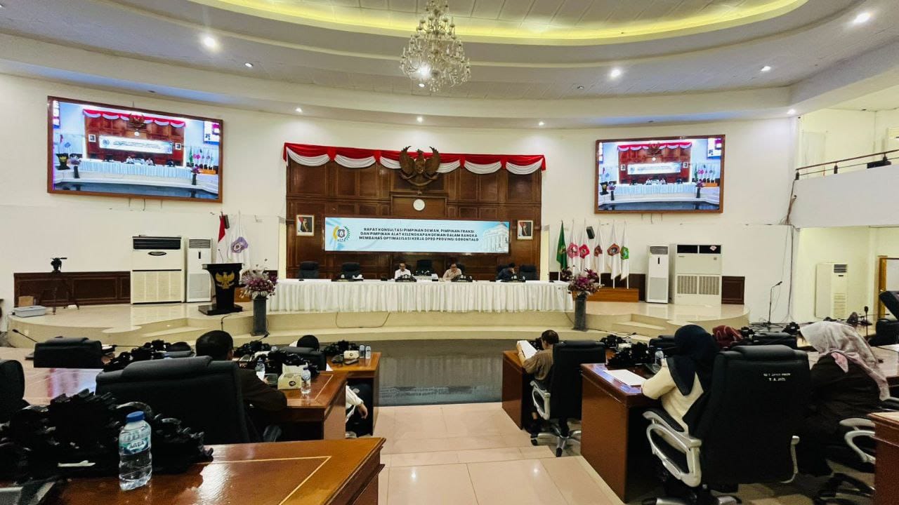 Rapat konsultasi pimpinan DPRD Provinsi Gorontalo bersama pimpinan fraksi serta pimpinan alat kelengkapan dewan (AKD).