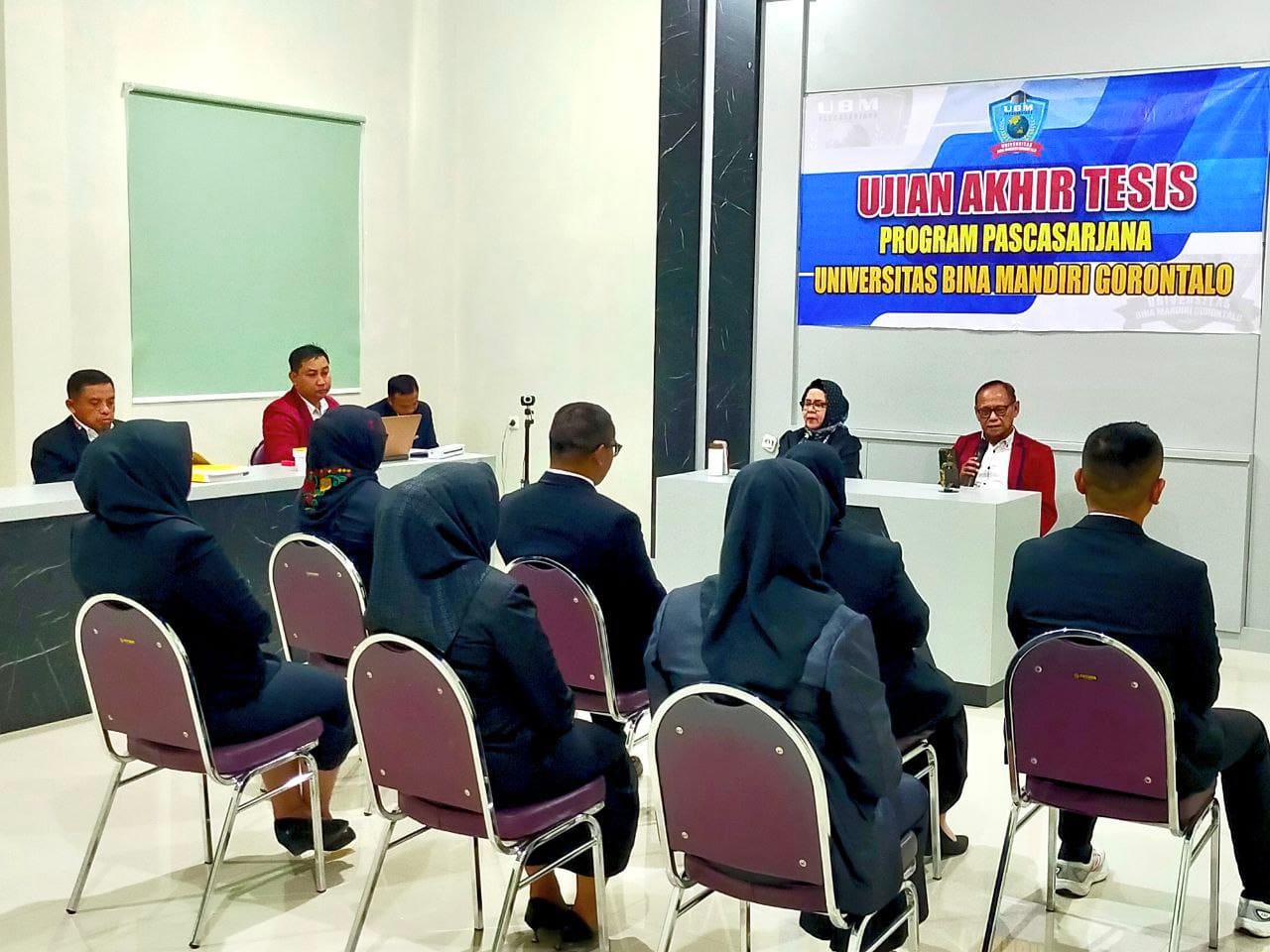 Delapan Mahasiswa PPs UBM Gorontalo Jalani Ujian Akhir Tesis