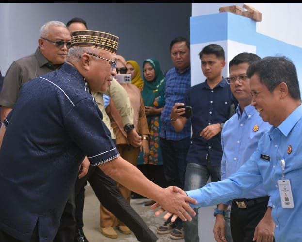 Bupati Sofyan Puhi dan Wabup Tonny Resmikan SPPG Pilohayanga