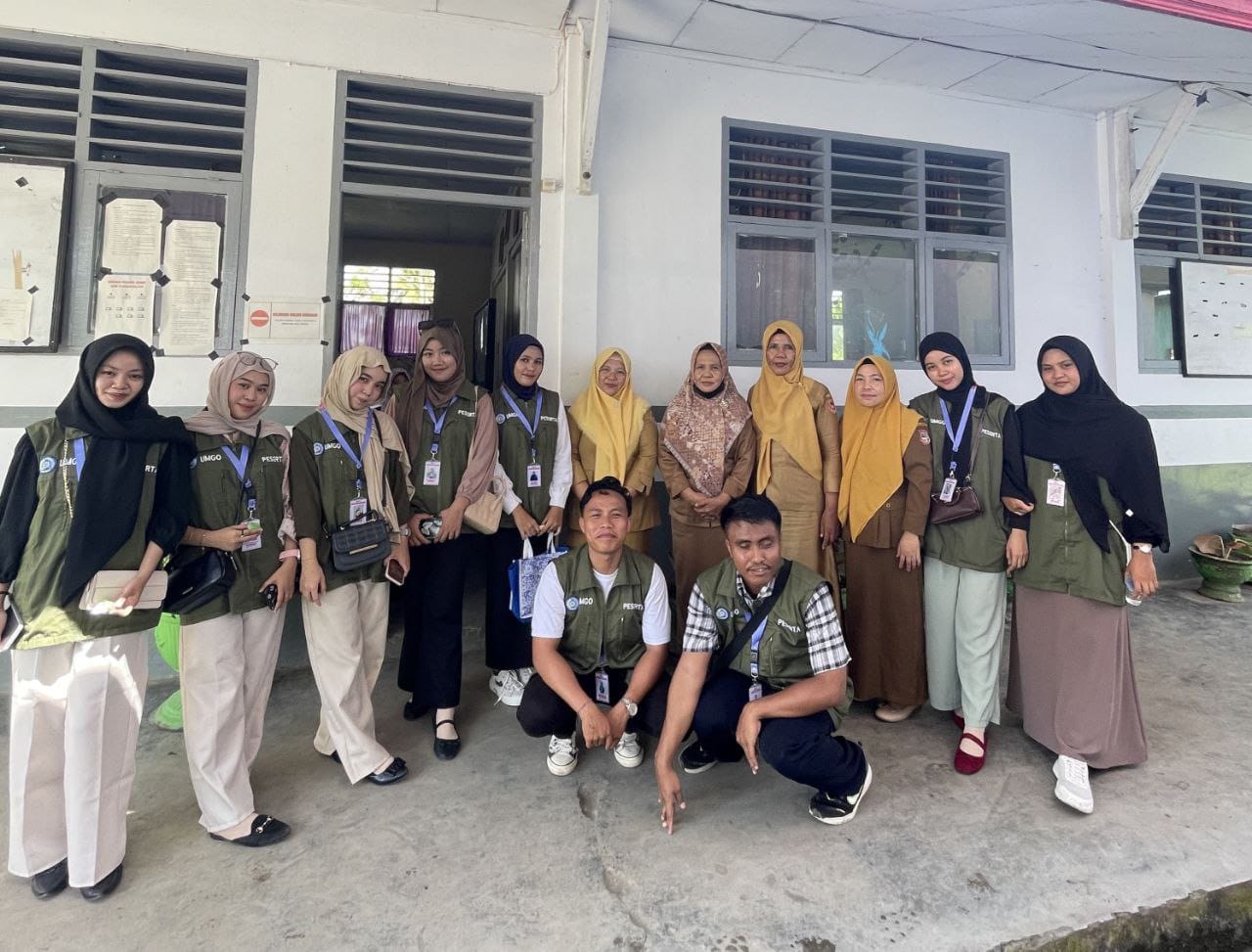 Mahasiswa KKD UMGO Angkatan 29, melaksanakan kegiatan edukasi bertema “Stop Bullying: Ciptakan Kelas Aman dan Nyaman” di SD Negeri 3 Dungaliyo, Kabupaten Gorontalo, Senin (26/1/2026).