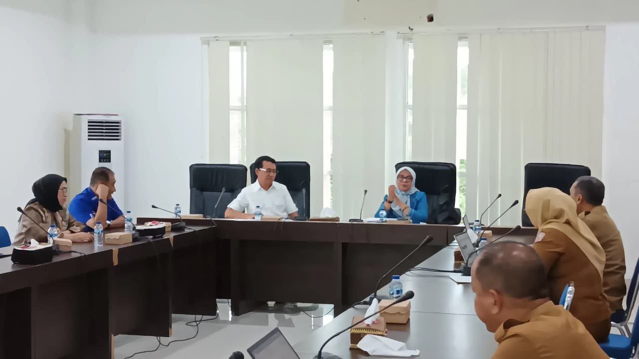 Rapat Pansus DPRD Gorontalo terkait Ranperda PUG