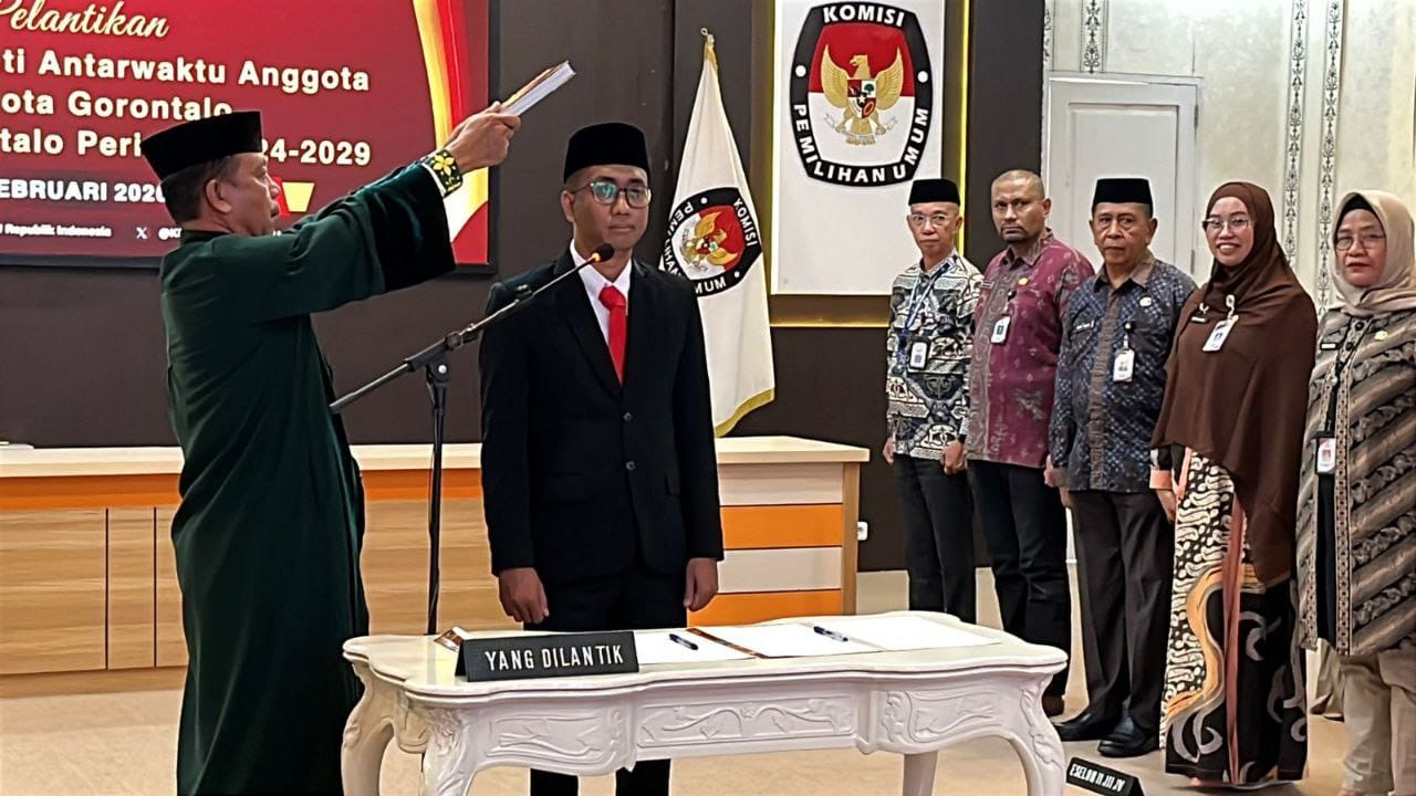 Komisi Pemilihan Umum (KPU) Republik Indonesia resmi melantik Pengganti Antarwaktu (PAW) Anggota KPU Kota Gorontalo, A. Muhammad Yusuf Aulia Arifuddin