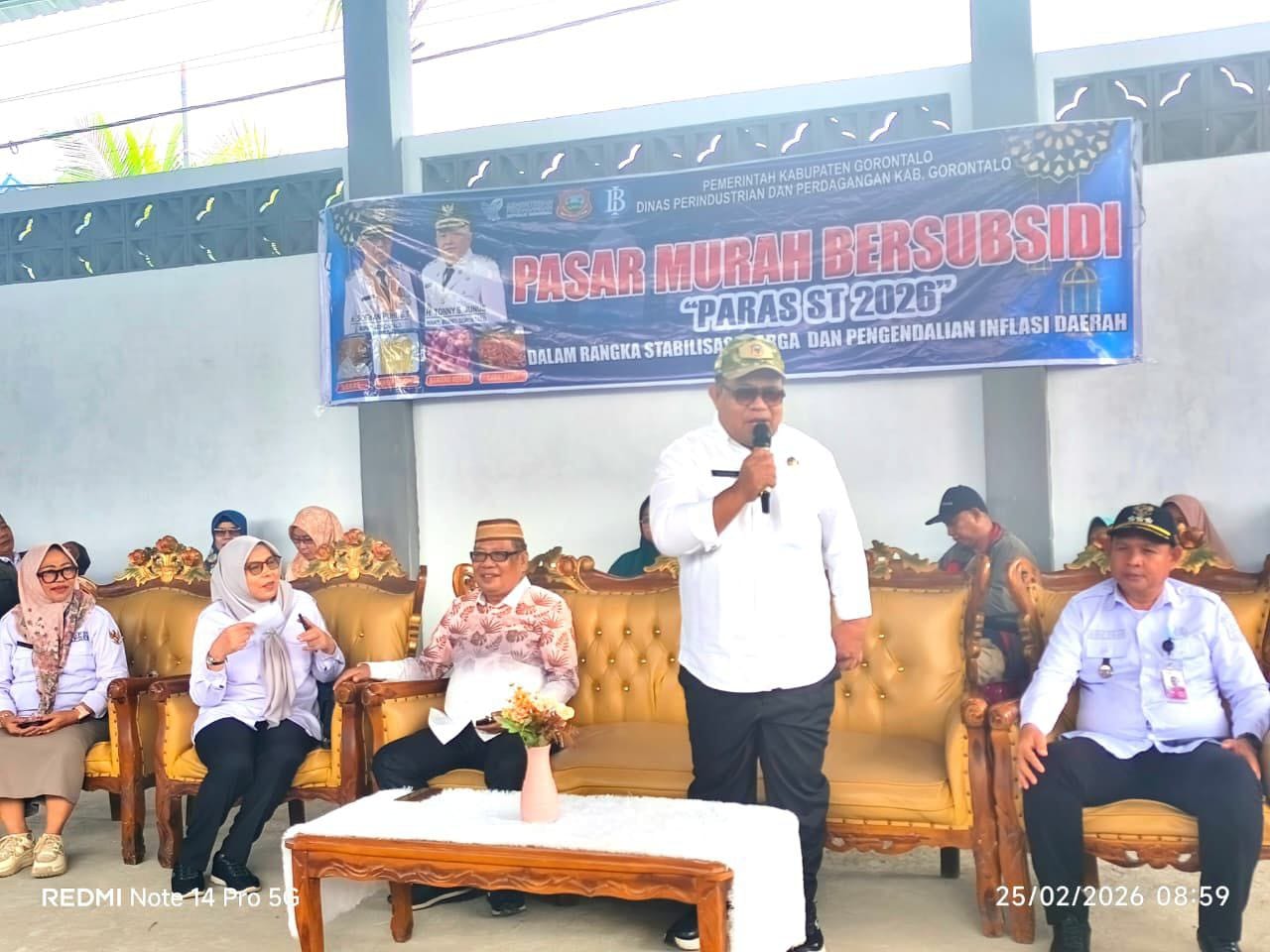 Sekretaris Daerah Kabupaten Gorontalo, Sugondo Makmur, membuka kegiatan Pasar Murah Bersubsidi (Paras ST) Tahun 2026 di Desa Hulawa,Rabu (25/2/2026).