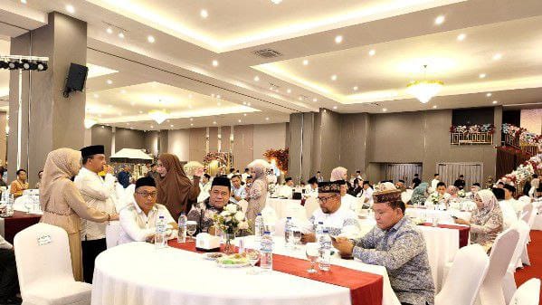 Sekda Sugondo saat menghadiri Refleksi Satu Tahun Kepemimpinan Gubernur Gorontalo Gusnar Ismail dan Wakil Gubernur Iddah Syahidah Rusli Habibie yang digelar di Ballroom Hulondalo, Selasa 24/2/2026