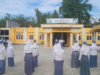 Upacara di SMKS Bina Mandiri, Badan Narkotika Nasional Kabupaten Boalemo Gaungkan Semangat Patriotik dan Perang terhadap Narkoba