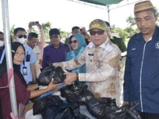 Tekan Inflasi Daerah, Sofyan Puhi Gelar Pasar Murah Bersubsidi 55 Persen