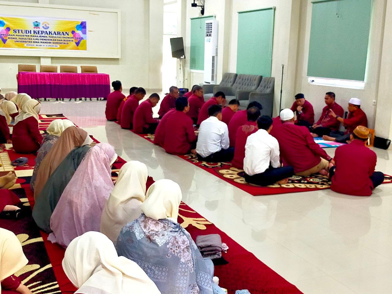 Suasana Apel Kerja UBM Gorontalo pada Senin pagi (2/3/2026)